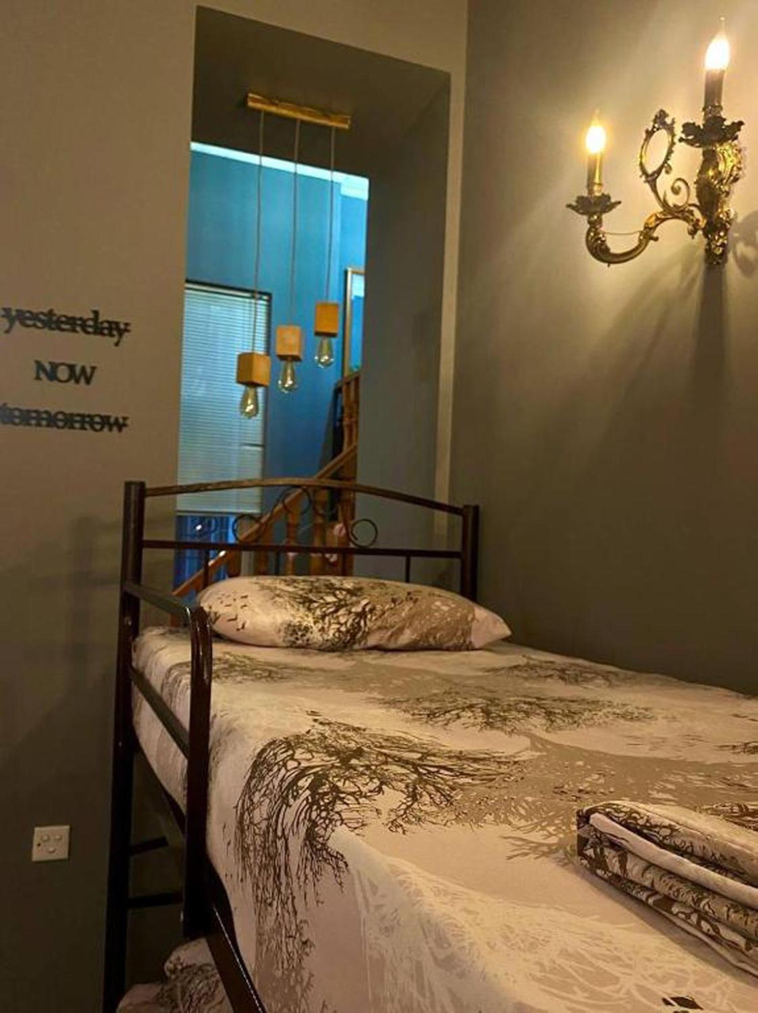 באקו S T Hostel Formerly Sth Hostel מראה חיצוני תמונה